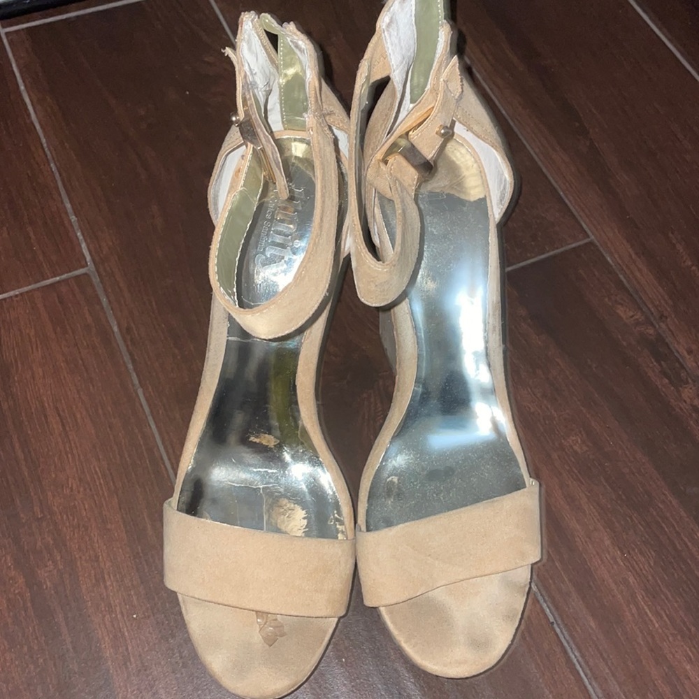 beach shoes